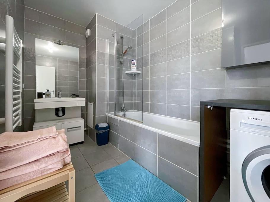 Le Colisee - Appartement Duplex Pour 6 A Disneyland Paris Montévrain Eksteriør billede