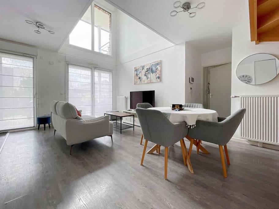 Le Colisee - Appartement Duplex Pour 6 A Disneyland Paris Montévrain Eksteriør billede